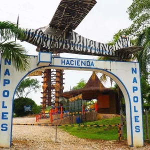 Tour-Acienda-Napoles
